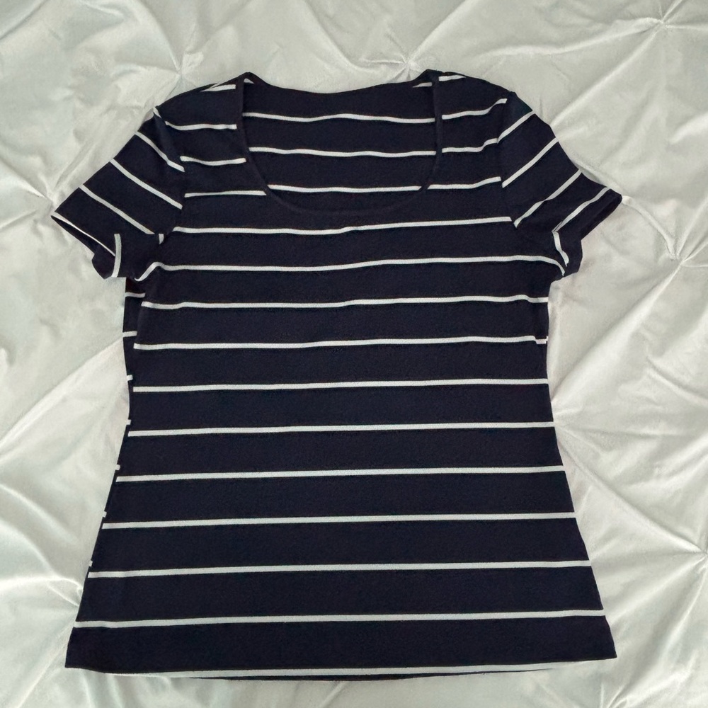 SHEIN Navy and White Striped Scoop Neck Short Sleeve Tee